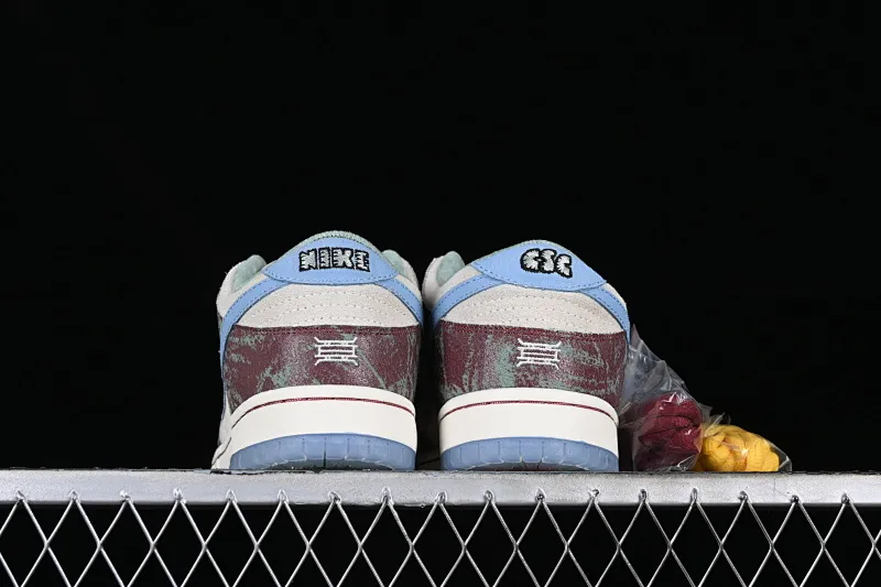 All categories Nk SB Dunk Series Nk SB Dunk Low low-top sneakers K version Crenshaw Skate Club x Nk SB Dunk Low joint model SB low-top sports and leisure sneakers FN4193-100